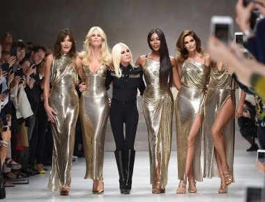 Πωλείται από στιγμή σε στιγμή ο οίκος Vercace